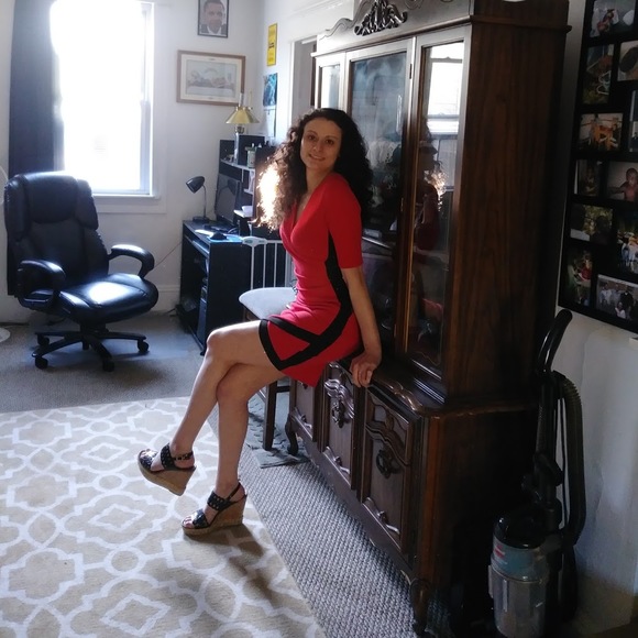 Meet your Posher, Heather - Picture 1 of 1